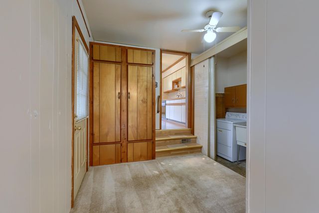 15641 Loveland Street, Livonia, MI 48154