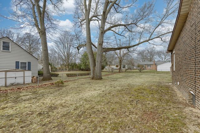 15641 Loveland Street, Livonia, MI 48154