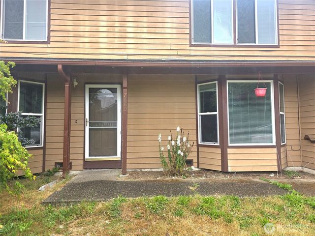 7880 Oxbow Avenue NE, Bremerton, WA 98311