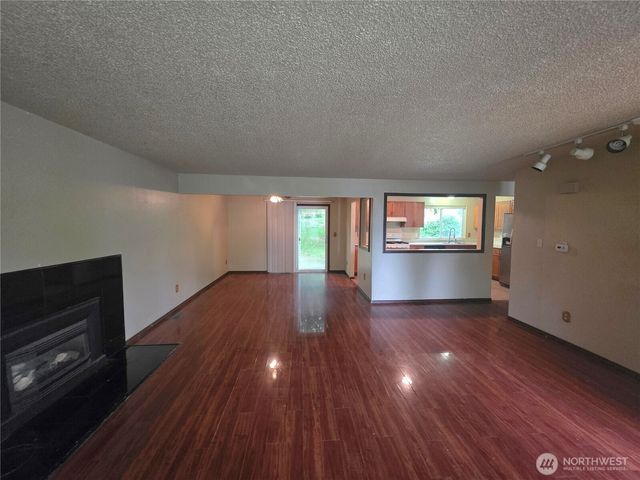 7880 Oxbow Avenue NE, Bremerton, WA 98311