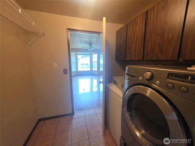 7880 Oxbow Avenue NE, Bremerton, WA 98311