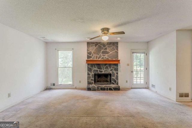 706 Willow Bend Drive, Jonesboro, GA 30238