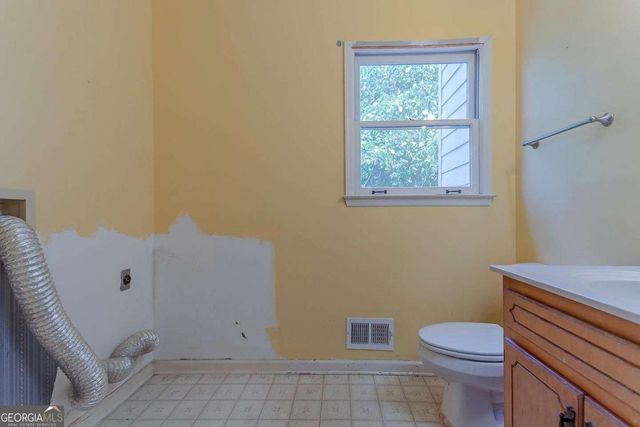 706 Willow Bend Drive, Jonesboro, GA 30238