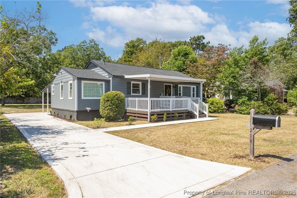 214 S Sixth Street, Spring Lake, NC 28390