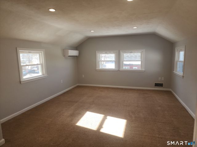 81 Middlefield Street 2, Middletown, CT 06457