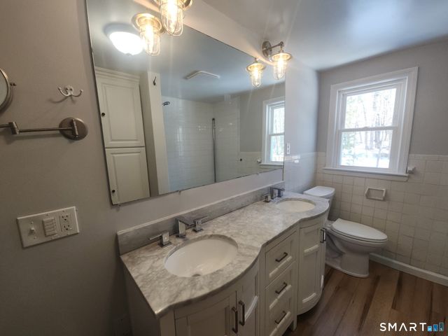 81 Middlefield Street 2, Middletown, CT 06457