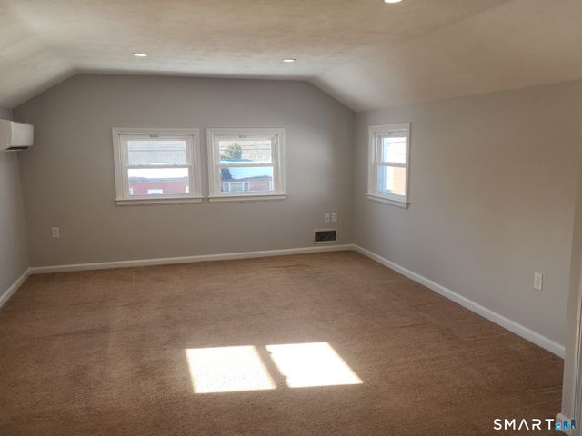 81 Middlefield Street 2, Middletown, CT 06457