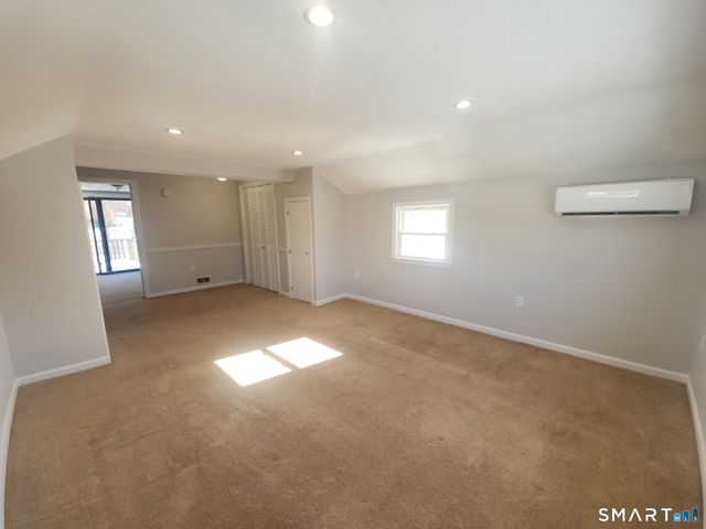 81 Middlefield Street 2, Middletown, CT 06457