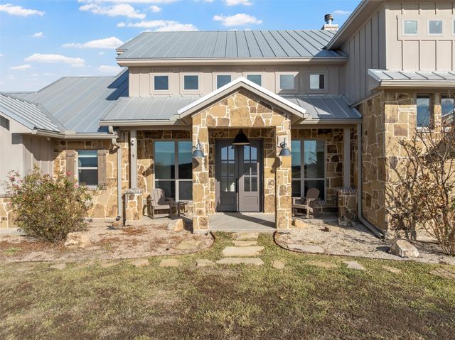 2565 Heritage Parkway, Axtell, TX 76624