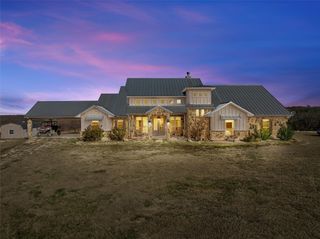 2565 Heritage Parkway, Axtell, TX 76624
