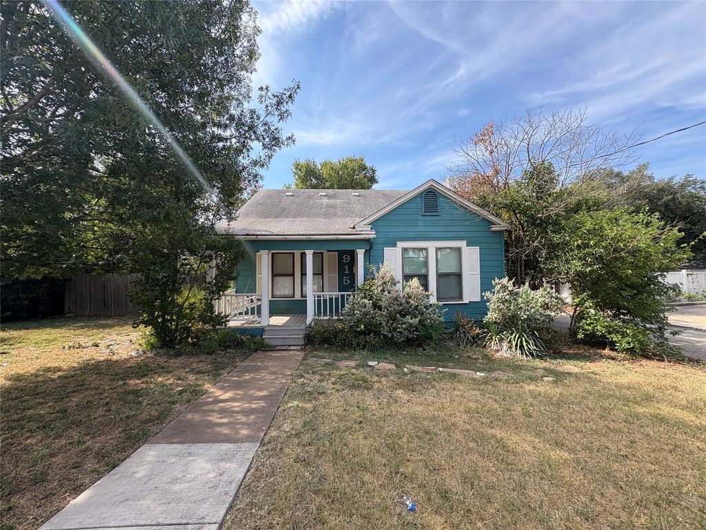 915 W 29th ST, Austin, TX 78705