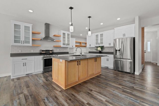 W6018 RYFORD STREET, Menasha, WI 54952