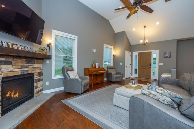 2400 Bay Pointe Drive, St. Joseph, MI 49085