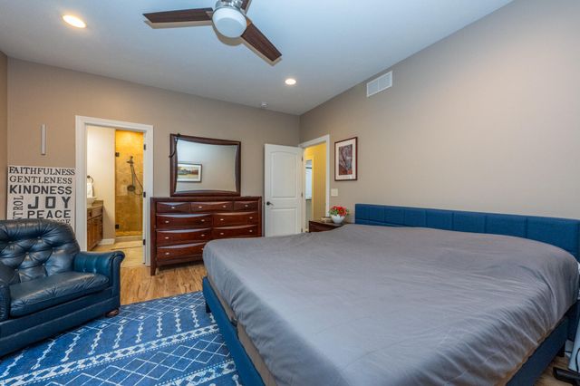 2400 Bay Pointe Drive, St. Joseph, MI 49085