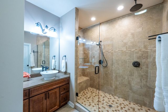 2400 Bay Pointe Drive, St. Joseph, MI 49085