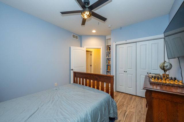 2400 Bay Pointe Drive, St. Joseph, MI 49085