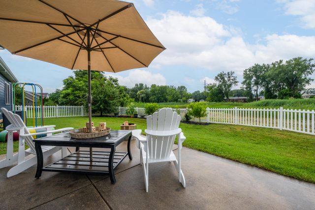 2400 Bay Pointe Drive, St. Joseph, MI 49085