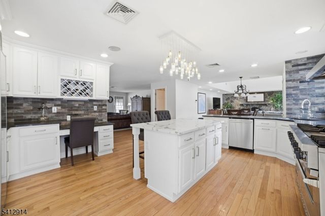 21 Spring St, Chatham Twp., NJ 07928