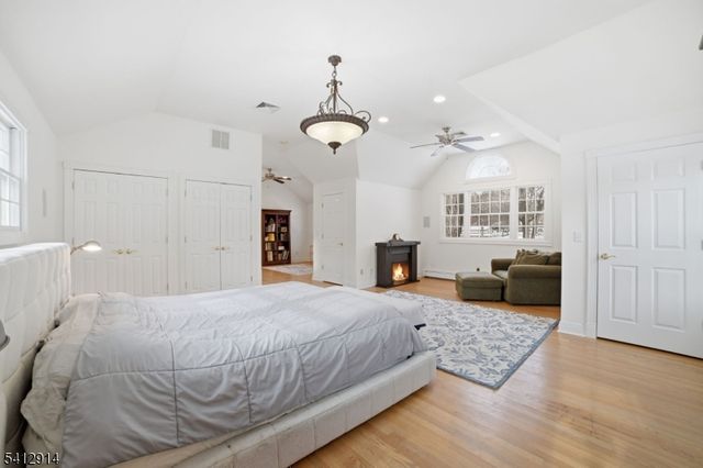 21 Spring St, Chatham Twp., NJ 07928