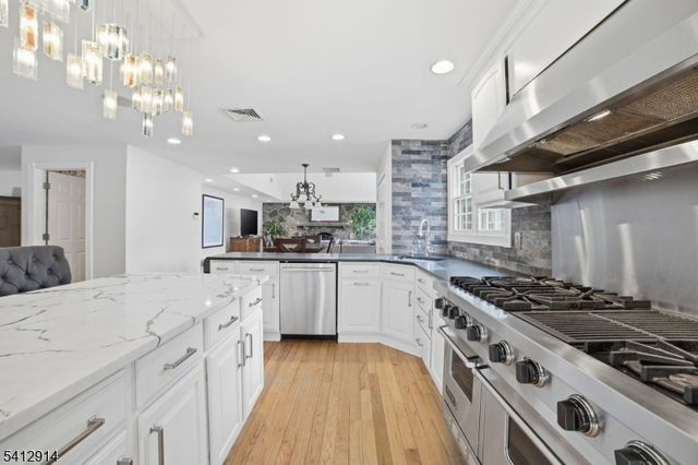 21 Spring St, Chatham Twp., NJ 07928