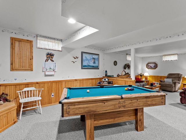 501 River Bluff DRIVE, Manitowoc, WI 54220