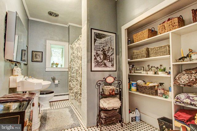 9754 EASTON RD, Kintnersville, PA 18930