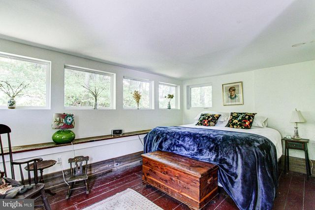 9754 EASTON RD, Kintnersville, PA 18930