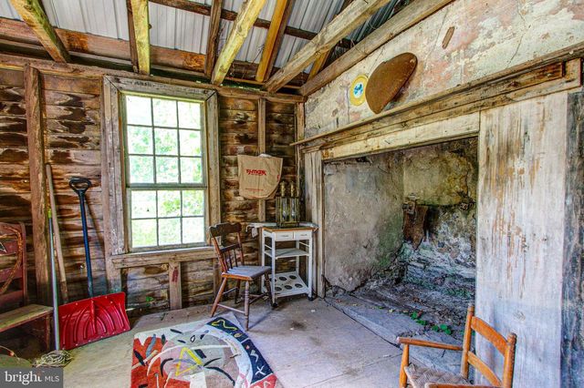 9754 EASTON RD, Kintnersville, PA 18930
