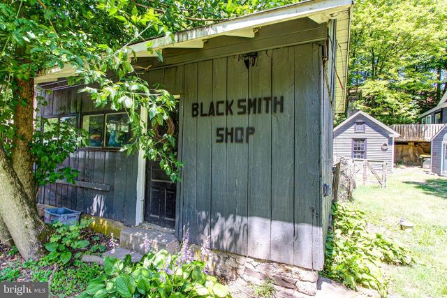 9754 EASTON RD, Kintnersville, PA 18930