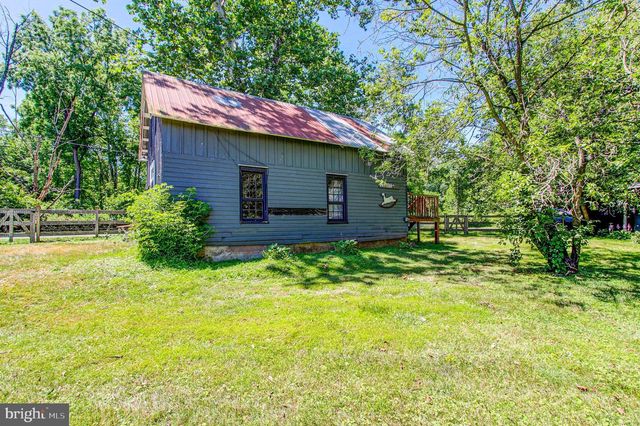 9754 EASTON RD, Kintnersville, PA 18930