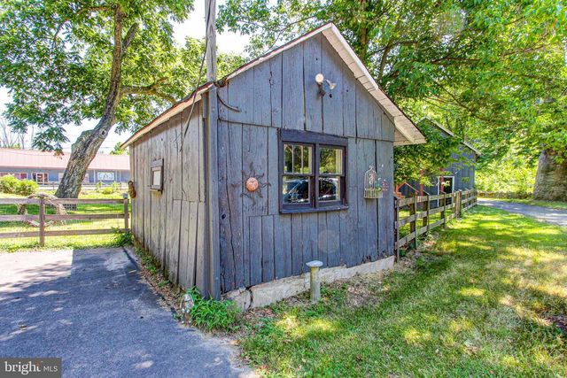 9754 EASTON RD, Kintnersville, PA 18930