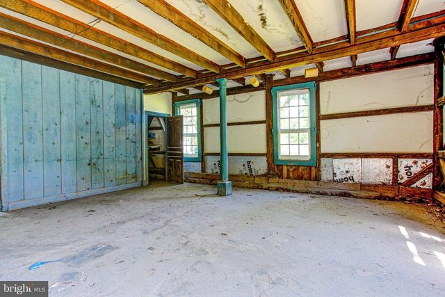 9754 EASTON RD, Kintnersville, PA 18930