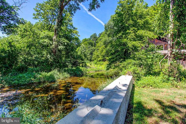9754 EASTON RD, Kintnersville, PA 18930