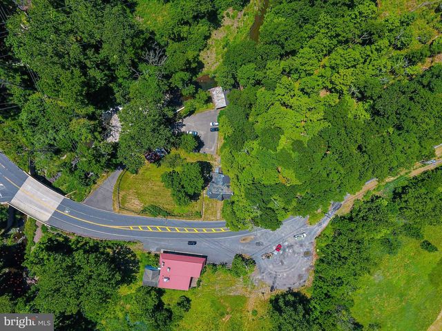 9754 EASTON RD, Kintnersville, PA 18930
