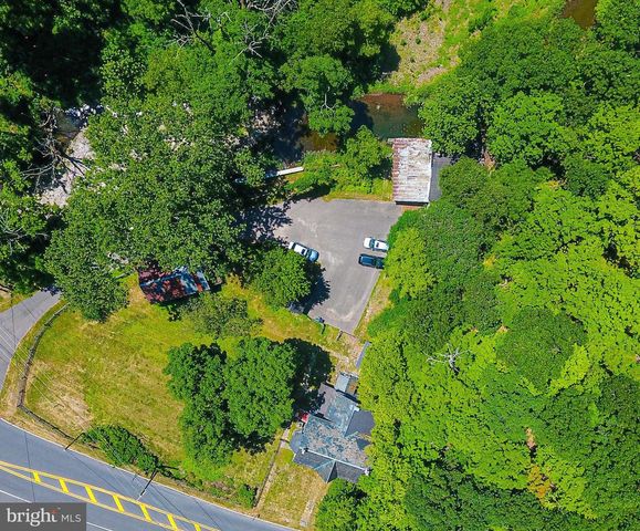 9754 EASTON RD, Kintnersville, PA 18930