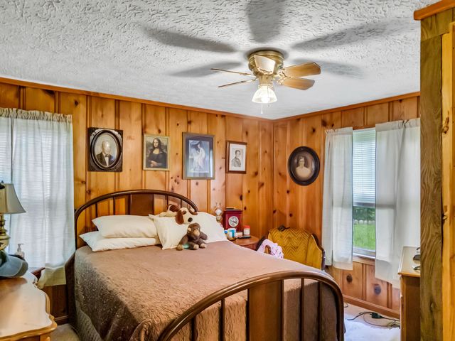 5000 Highway 100, Lyles, TN 37098