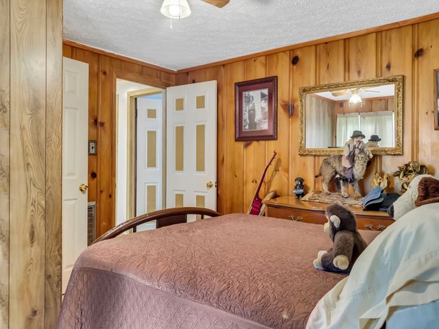 5000 Highway 100, Lyles, TN 37098
