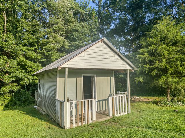 5000 Highway 100, Lyles, TN 37098