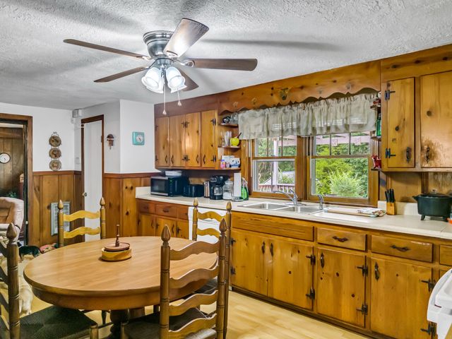 5000 Highway 100, Lyles, TN 37098