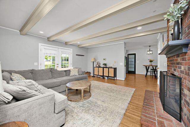 2036 Old Lexington Road, Danville, KY 40422