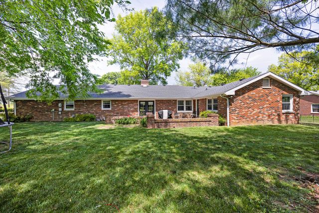 2036 Old Lexington Road, Danville, KY 40422