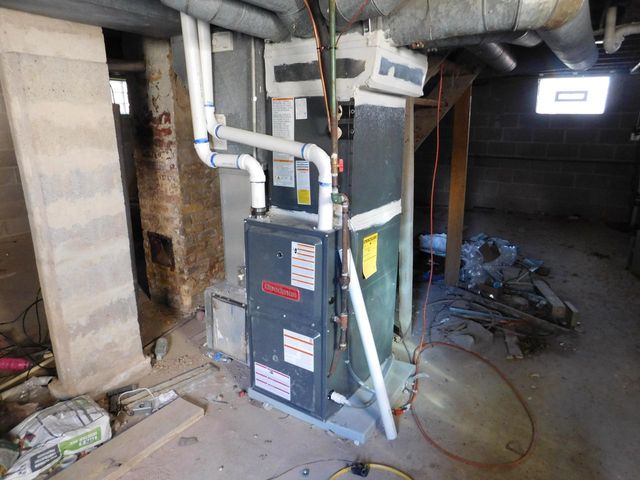 1312 S 61st STREET, West Allis, WI 53214