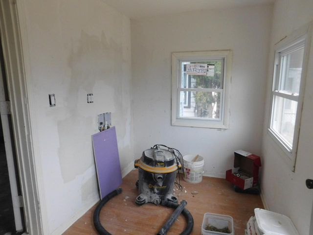 1312 S 61st STREET, West Allis, WI 53214