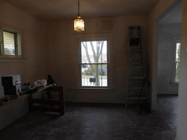 1312 S 61st STREET, West Allis, WI 53214