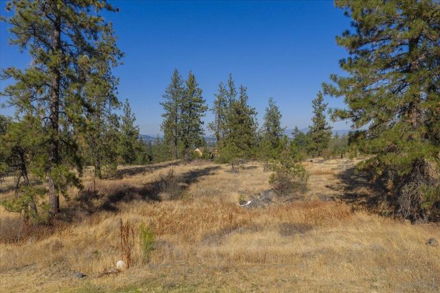 3811 W Cliffside Ln, Spokane, WA 99224