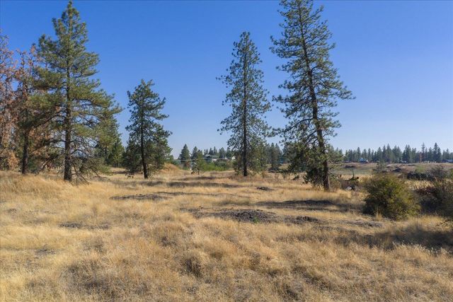 3811 W Cliffside Ln, Spokane, WA 99224