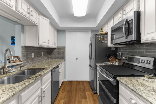 814 Signal Ridge Place, Rockwall, TX 75032