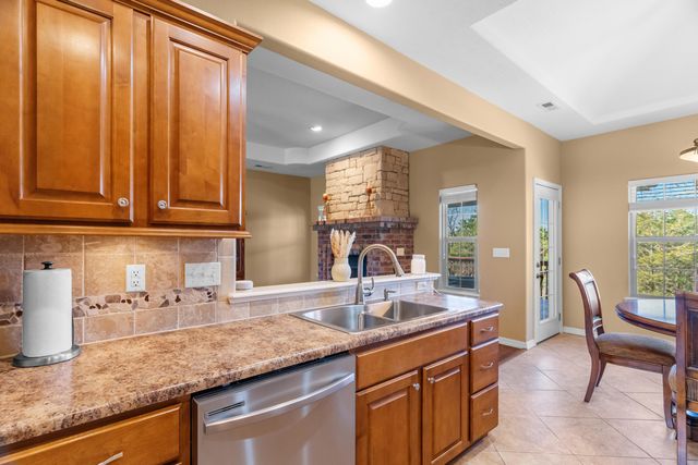 1275 Sunset Inn Road, Branson, MO 65616