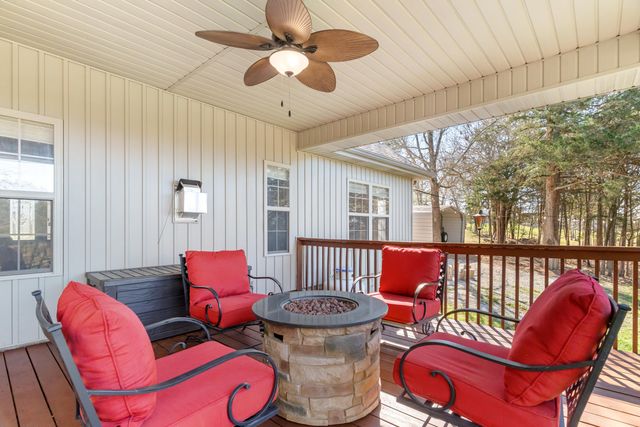 1275 Sunset Inn Road, Branson, MO 65616