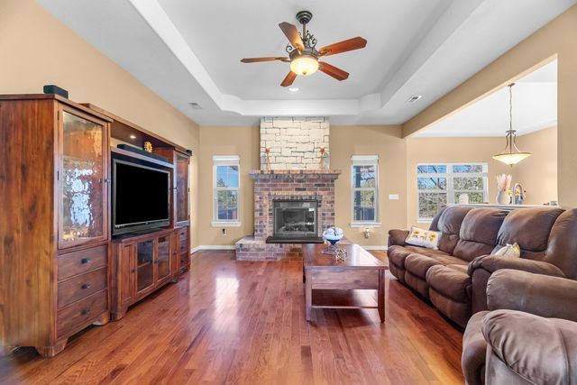 1275 Sunset Inn Road, Branson, MO 65616